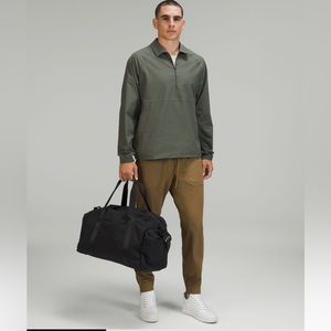 COPY - Luluemon Command the Day Large Duffle Bag 37L. Tags still on, never used…